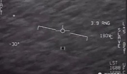 川普爆料外星人视频播放,外星人视频首次曝光，神秘现象引发全球热议